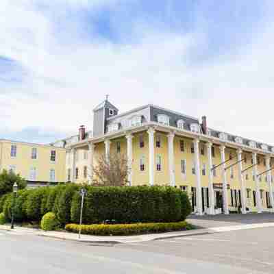 Congress Hall Hotel Exterior