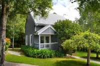 Lake Orchard Villas