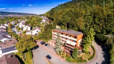 Wohlfühlhotel "Waldcafé Jäger" Hotels near Düsenberg
