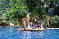 Safari Resort - Pools