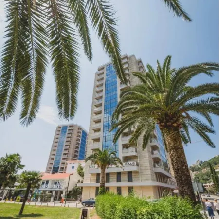 Blue Marlin Apartments