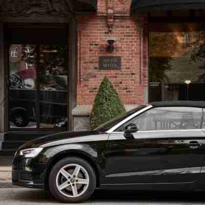 Hypernym Hotel & Suites Hotel Exterior