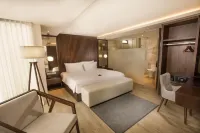 Sunsetfalls Gardens and Resort Hotels in Grabag