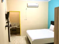 Grand Khalifah Guesthouse Hotels in Sumbawa