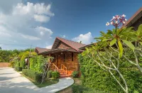 Pinthong Aonang Villa