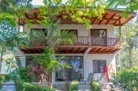 Surfside Apartments - Mal Pais فنادق في Malpais