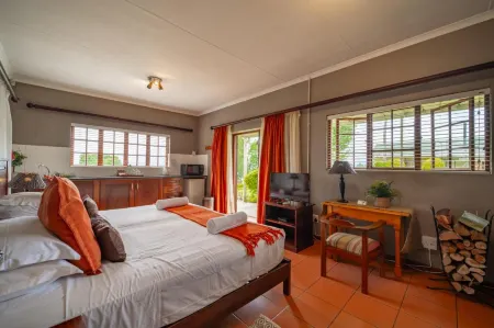 St Ives Lodge & Venue Отели в г. Howick