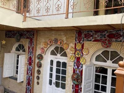 Parivash Guest House