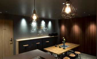 Alphabed Inn Takamatsuekimae