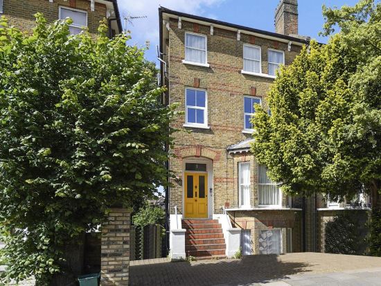 Modern 2 bedroom flat - Newly Refurb - Wifi - Netflix - Contractors Welcome