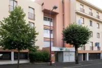 Brit Hotel Cahors - le Valentré Hotel di Mercues