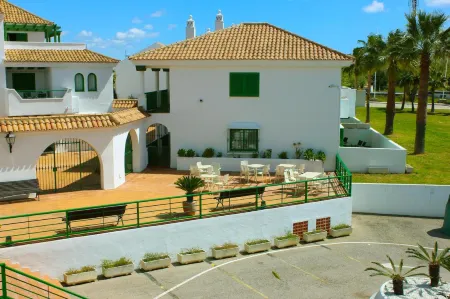 Hotel Apartamentos Manilva Sun Отели в г. Сан Диего