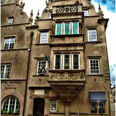 Hôtel La Couronne Hotel Exterior