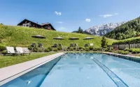 Hotel Portillo Dolomites 1966' - Pools