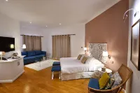 Tsilaosa Hôtel Hotels near Le fenetre Les Makes