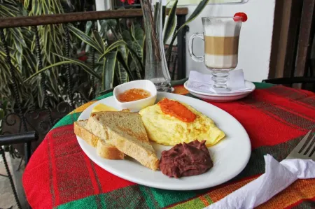 Hotel Plaza Yat Balam