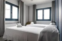 Hostal Náutico de Razo Hotels in A Laracha