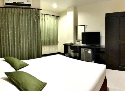 T.P. Place Hotel