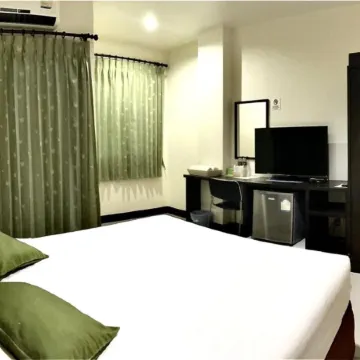 T.P. Place Hotel Отели рядом с достопримечательностью «Пирс Тхадан»