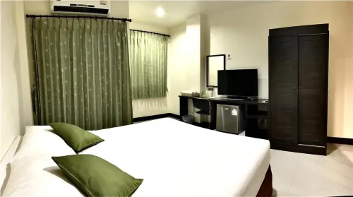 T.P. Place Hotel