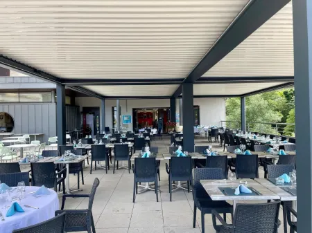 Hôtel du Musée de l'Eau Отели в г. Сен-Мартен-ан-Веркор