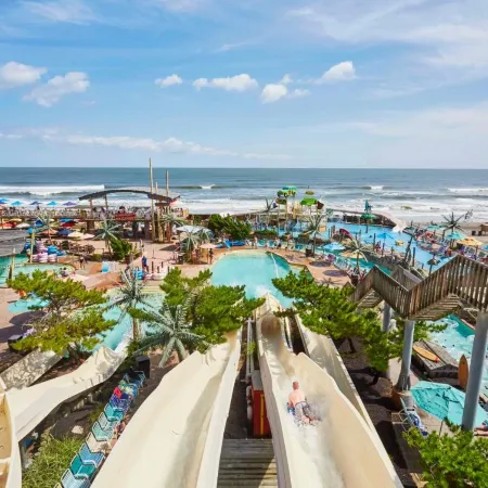 Daytona Inn and Suites