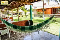 Chalés de Peroba Hotels near Cantinho da paz