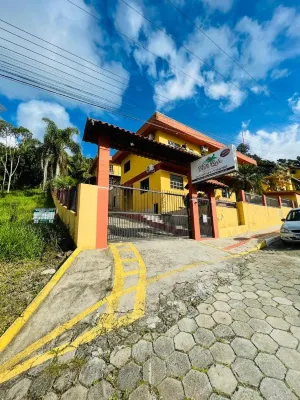 Residencial Vista Bela Hotels near Lagoinha Beach