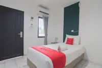 RedDoorz @ Sani Guest House Balikpapan Hotel di Balikpapan