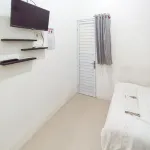 Ariska Room Near Alun Alun Jombang RedPartner Hotel a Peterongan