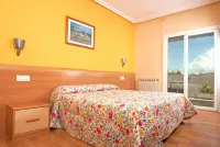 歐羅巴膳宿公寓 Pescadería La Marea附近的飯店