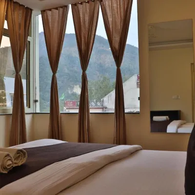 Shiv Shakti Hostel Hotels near Laxman Jhula