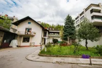Pi House Hotels in Trnovo District