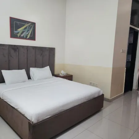 Qurum Beach Hotel
