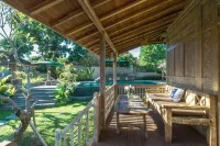 Kirani Joglo Villa Bali by Mahaputra バリ バードパーク周辺のホテル