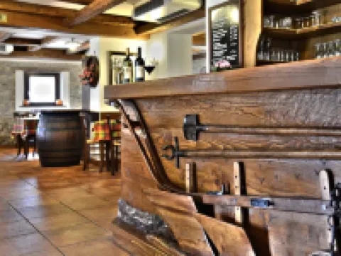 拉羅斯塔農家樂 切維尼亞諾－德爾弗留利酒店