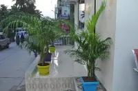 SriPaadha Inn Kanipakam