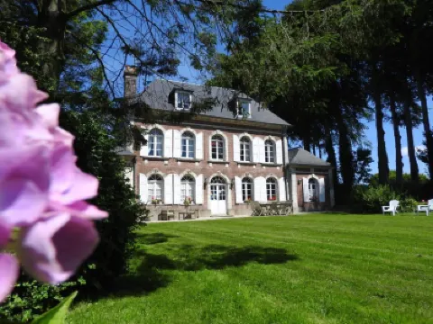 Le Clos des Hautes Loges Hotels in 