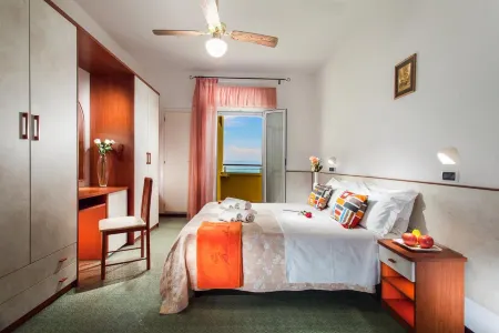 Hotel Sandra Отели в г. SanMauro a Mare