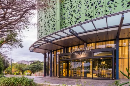 Aha Gateway Hotel Umhlanga Отели в г. Умхланга