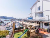Simon's Town Quayside Hotel Hotels near Long Beach