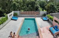 Comet Hotel Surat Thani - Pools