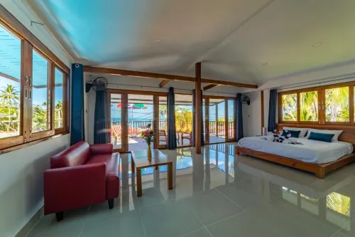 Le Grand Bleu Hotel 꼬팡안군 호텔