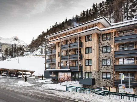 Valentin Design Apartments Отели рядом с достопримечательностью «Гиггийохбан Зёльден»