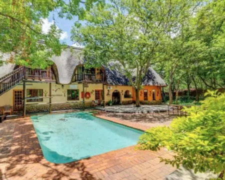 Lapalosa Lodge Hotels in Centurion