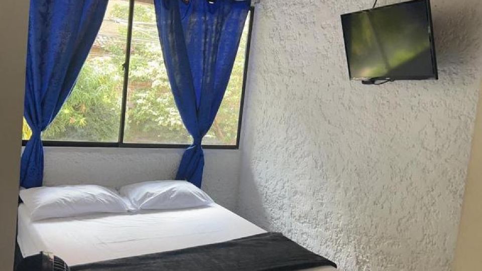 Blue Coast Hostal