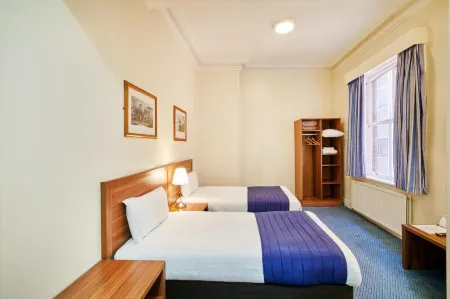 디스커버리 인 - 리즈