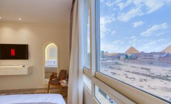 Pyramids Plateau Hotel