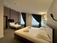 Hotel 78 Cafe - 2-Sterne