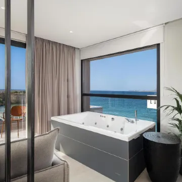 Theta Boutique Hotel